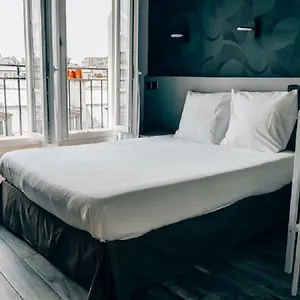 ** Hotel Luxia Francia